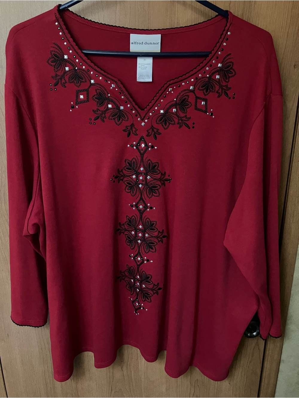 Alfred Dunner Red and Black Shimmering Arabesque Split V neck Embroidered Top 3X